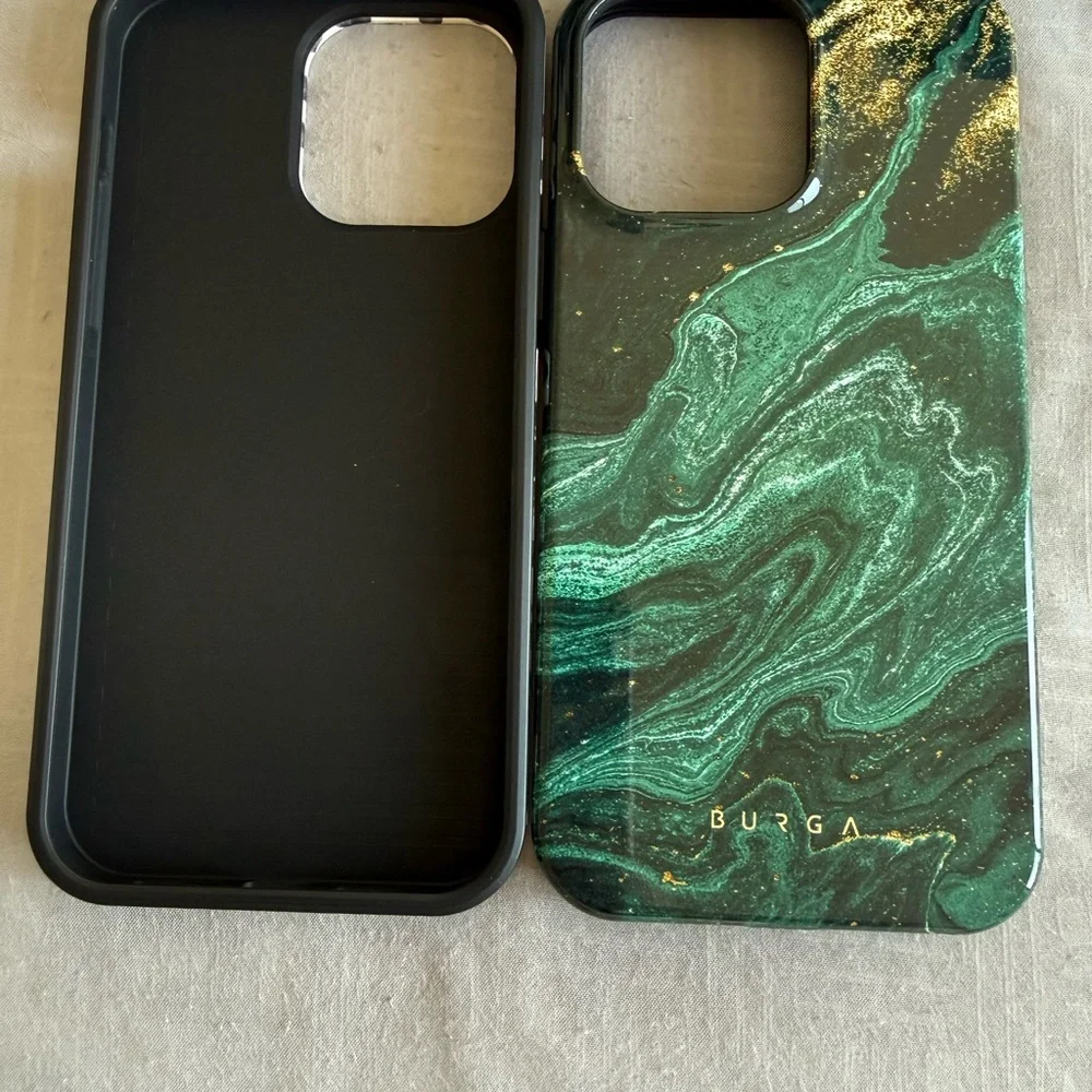 Burga Green Marble & Black Spot Phone Case Duo - Green and Black